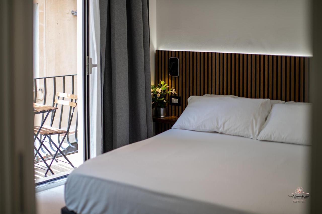 Humboldt Luxury Rooms טאורמינה מראה חיצוני תמונה