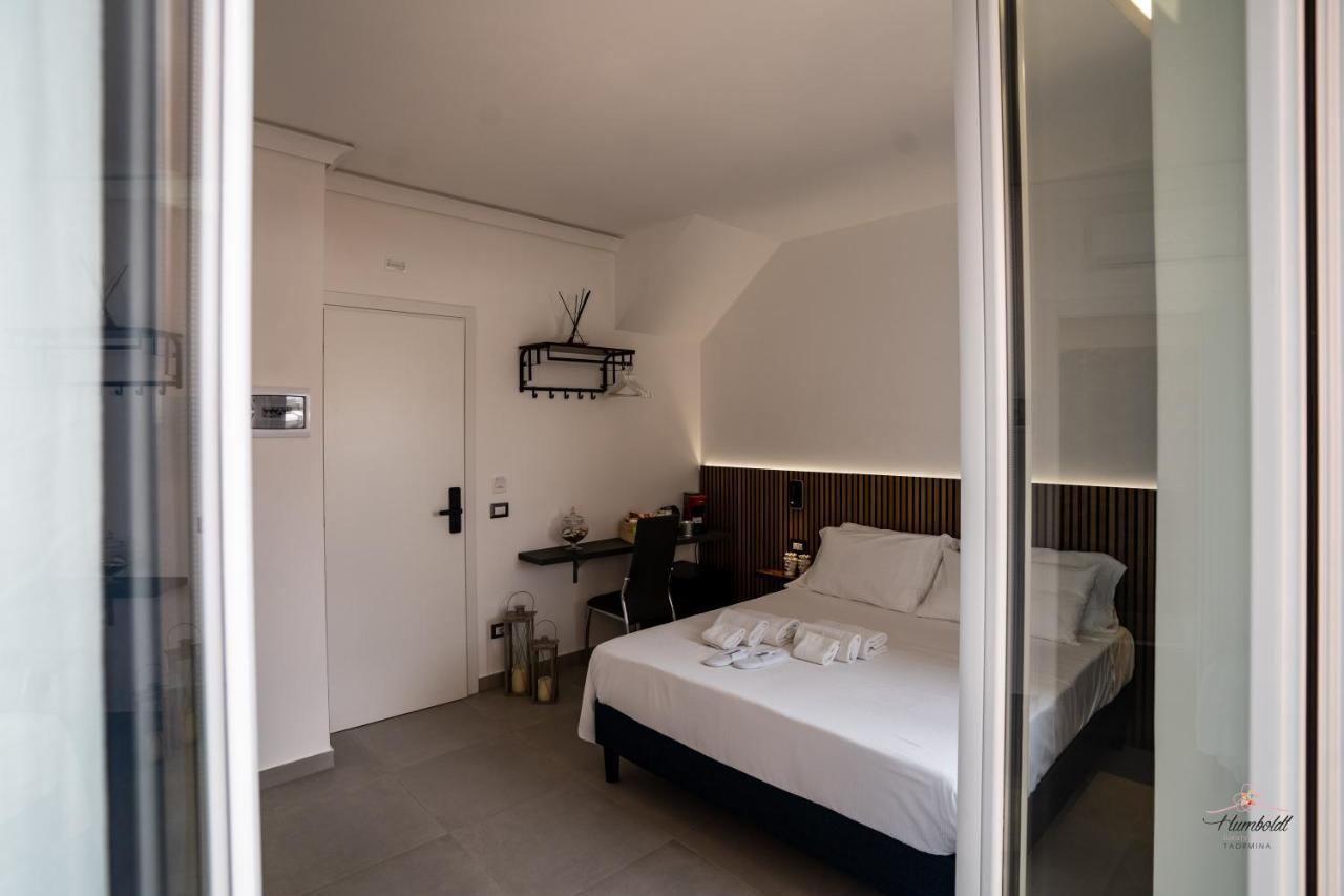 Humboldt Luxury Rooms טאורמינה מראה חיצוני תמונה