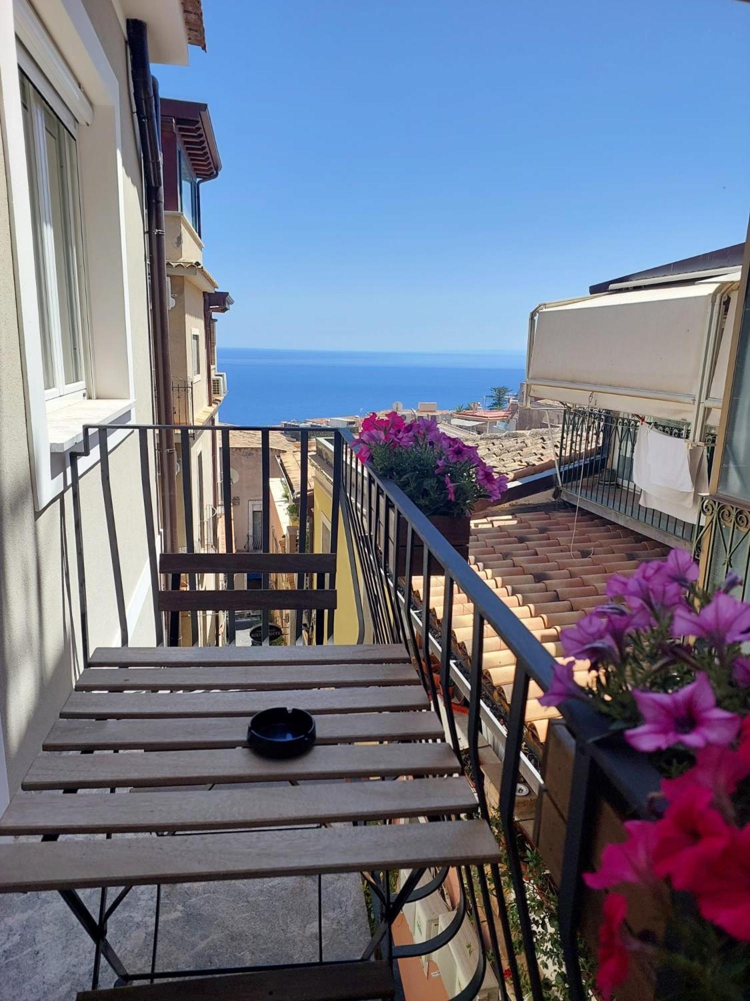 Humboldt Luxury Rooms טאורמינה מראה חיצוני תמונה